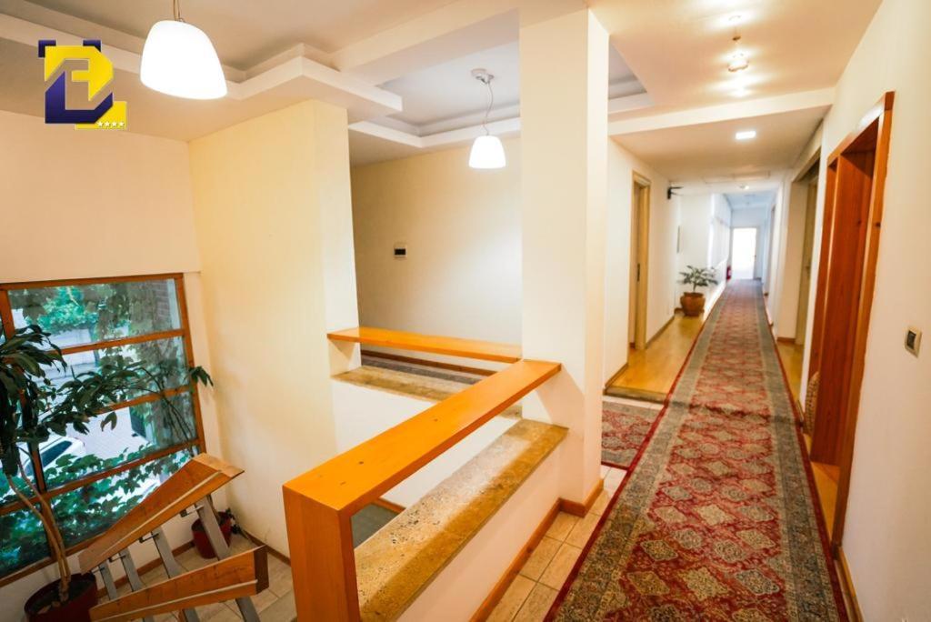 Hotel Bermon Tiran Dış mekan fotoğraf