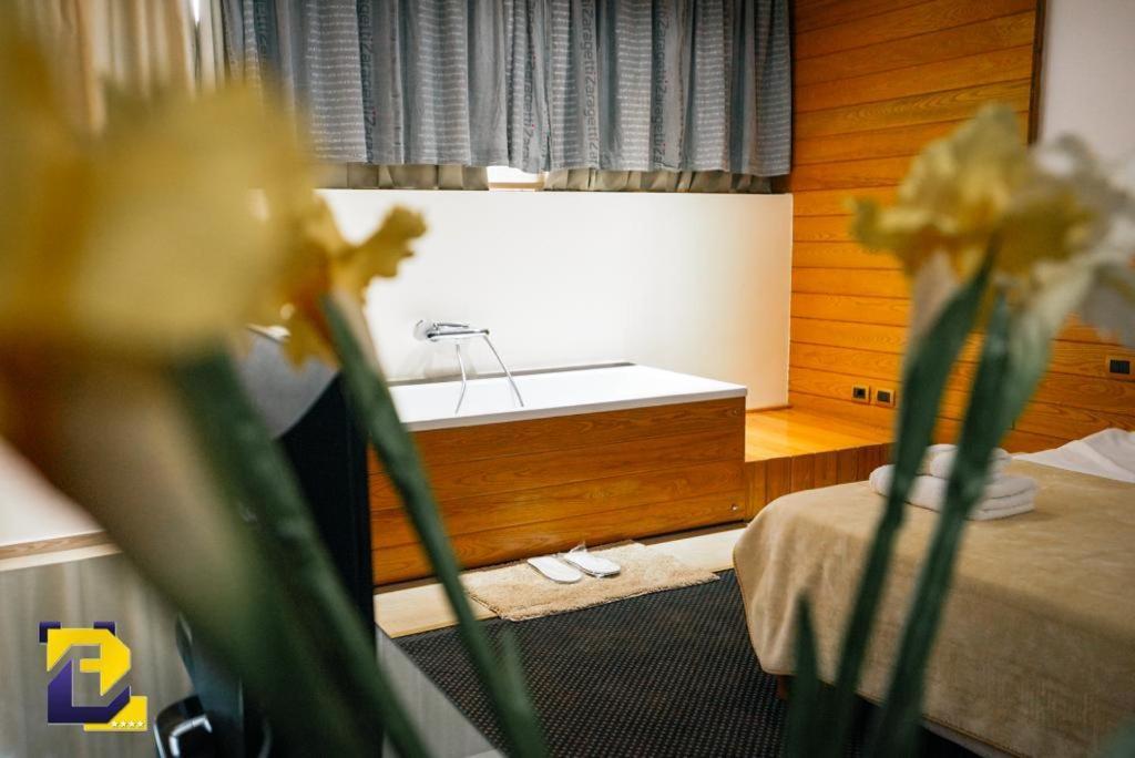 Hotel Bermon Tiran Dış mekan fotoğraf